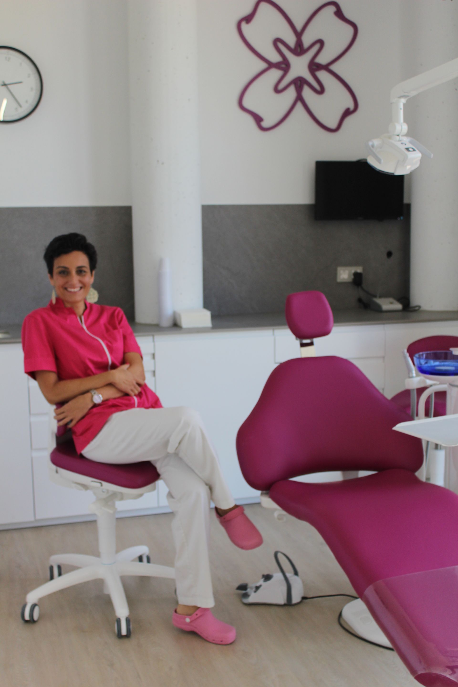 clinica-dental-noray-internacional-odontologia-DOCTORA